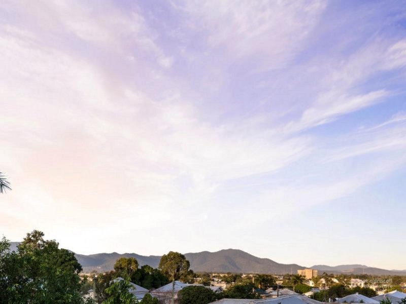 51 Glencoe Street, The Range QLD 4700
